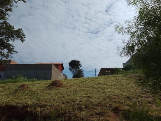 Terreno para Venda em Botucatu - 1