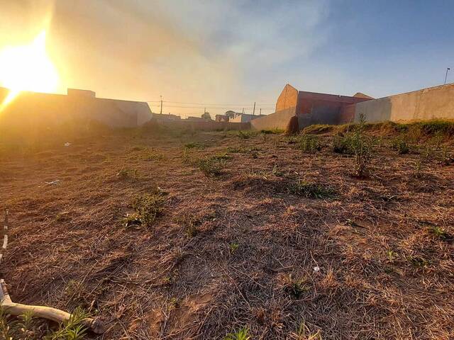 Terreno para Venda em Botucatu - 1