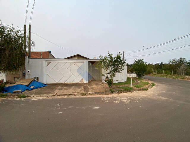 #GE280 - Casa para Venda em Botucatu - SP - 3