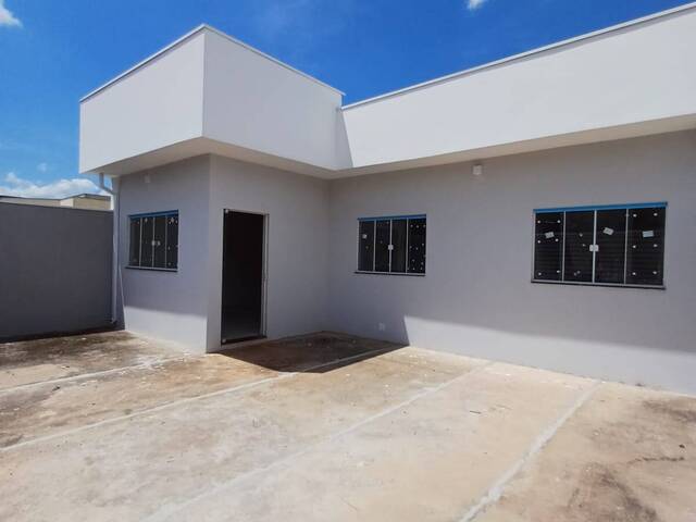 Casa para Venda em Botucatu - 2